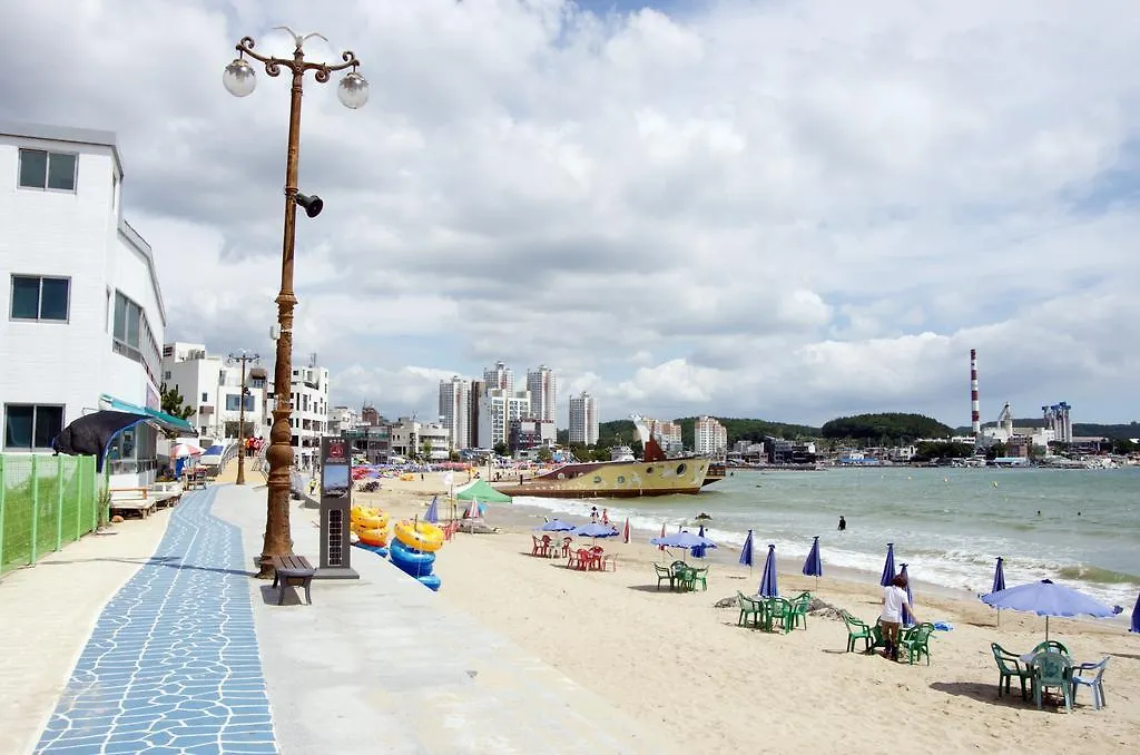 Terrace Apartment Busan 0*,  South Korea